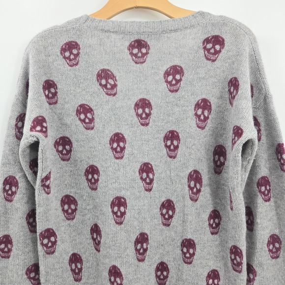 Skull Cashmere Sweater Size Medium Riley Grey Burgundy Skulls V Neck - Picture 10 of 16